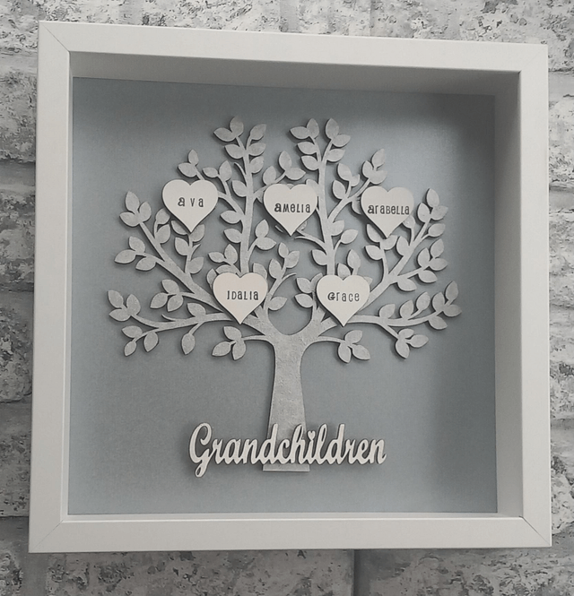 Family tree silver with silver background and white hearts 